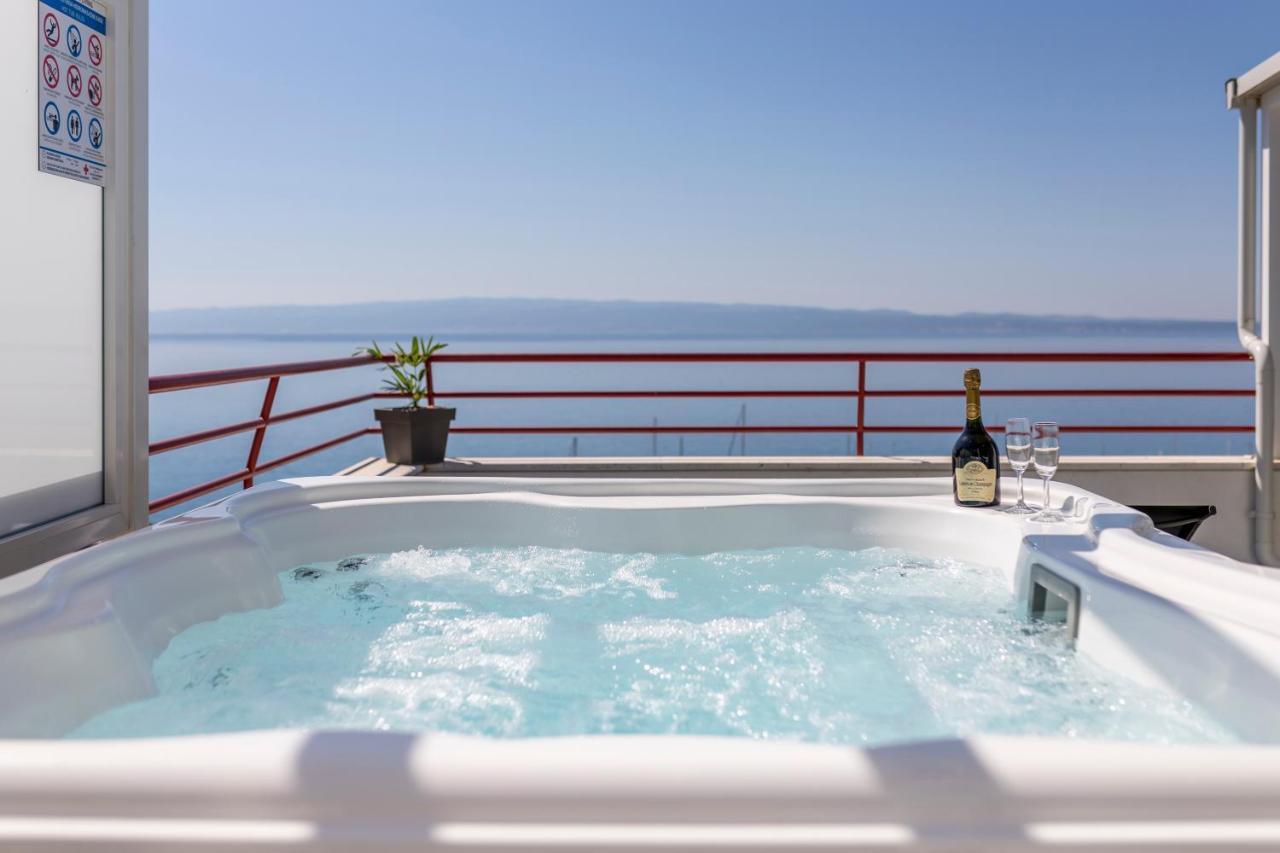 شقة Seaside Penthouse With Hot Tub Sky Living سبليت المظهر الخارجي الصورة