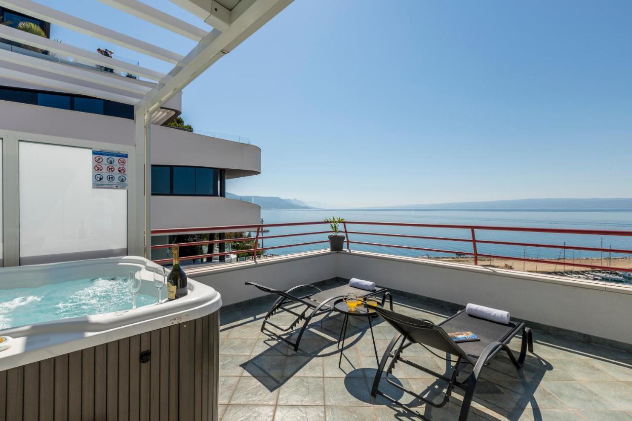شقة Seaside Penthouse With Hot Tub Sky Living سبليت المظهر الخارجي الصورة